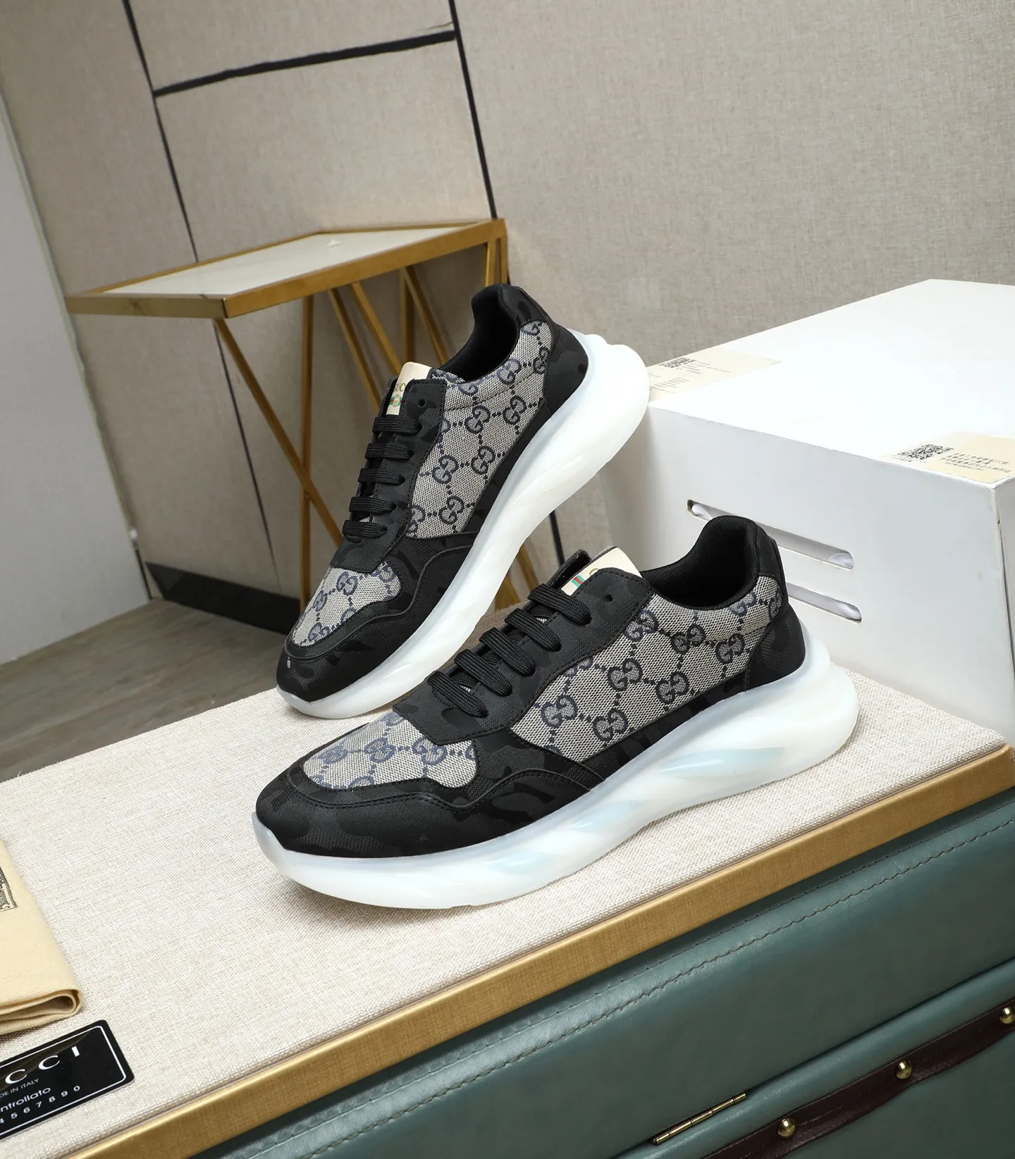 Men's shoes💰440 GUCCI🔍🔍Latest spring style On sale at the same time at the counter, original calfskin imported from Italy, genuine leather lining, (high-end, luxury, and class) exquisite workmanship, soles: original soles specially provided by the original factory, ⚠Exclusive double-layer movable molded soles are super comfortable⚠, real photos🎬The real ones are better🔍🔍"High quality·Follow the order" code number 38-44